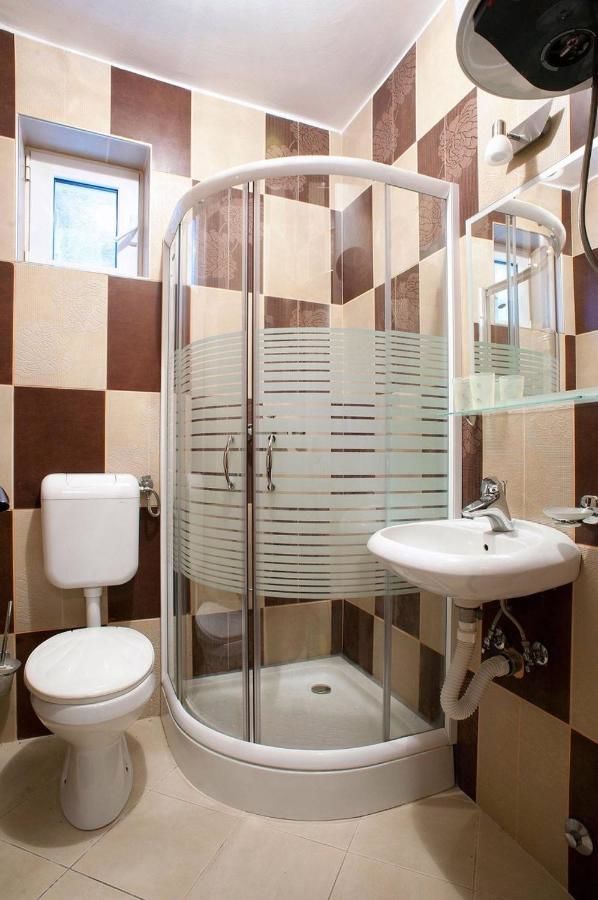 Апартаменты Apartments Vukšić Свети-Стефан