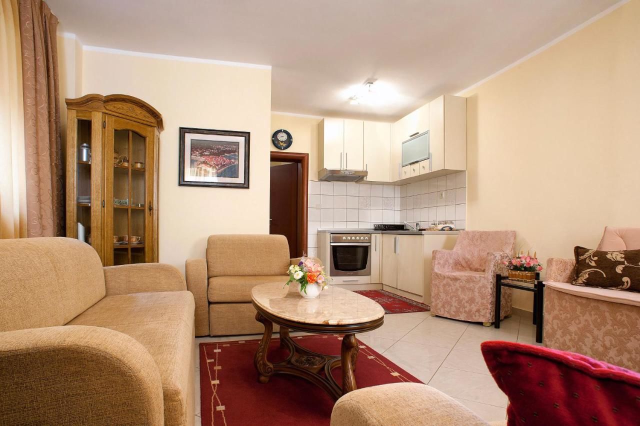 Апартаменты Apartments Vukšić Свети-Стефан-10